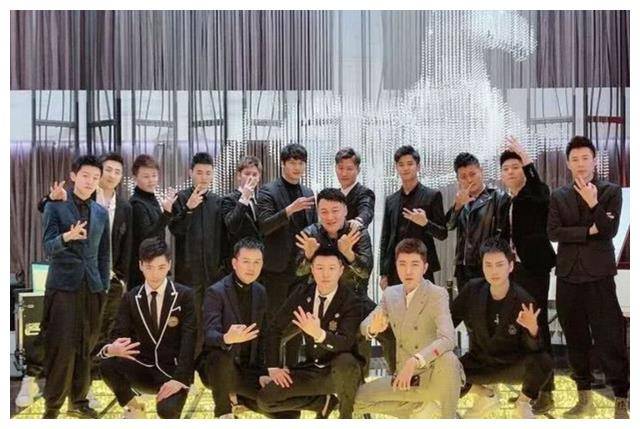 性交易泛滥、富婆欲罢不能，奢靡荒唐的白马会所，为何销声匿迹了