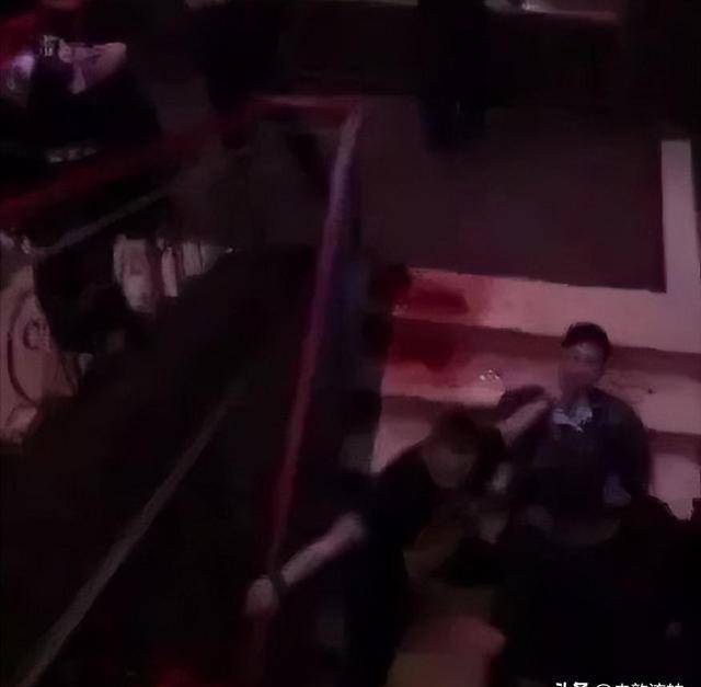 性交易猖獗，无数贵妇痴迷向往，荒淫无度的白马会所为何会覆灭？