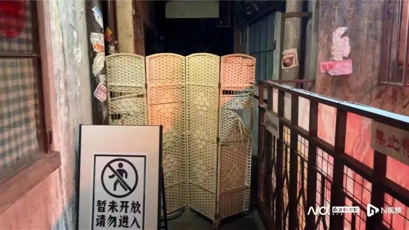 大门紧闭！真的关了！曾一天排队近3000桌……