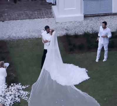 这对巨星夫妻正式宣告离婚，共同财产高达5.5亿美元