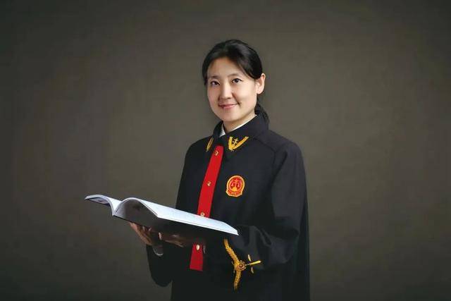 她晋升副部任最高法副院长